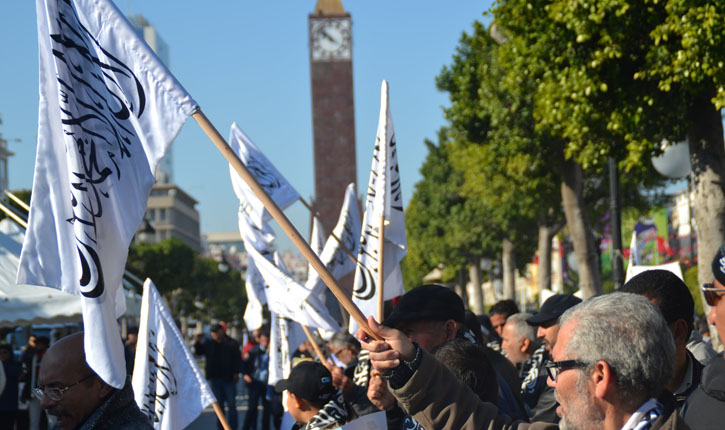 من شارع الحبيب بورقيبة حزب التحرير يدعو إلى استكمال العمل لقلع النظام العلماني صور و فيديو أنباء تونس