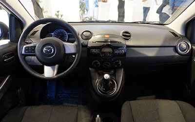 Mazda-2-Tableau-de-bord