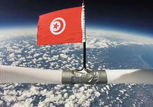 Drapeau-tunisien-dans-la-stratosphere