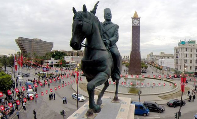 Bourguiba-Statue-equestre-Ban