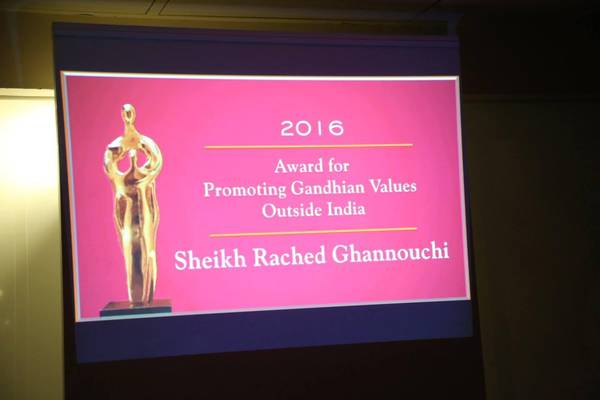'Premio a leader tunisino Ghannouchi per promozione valori Ghandiani'