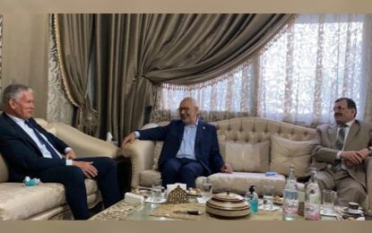 Ennahdha : L’ambassadeur de France en Tunisie rencontre les dirigeants islamistes Ghannouchi et Larayedh