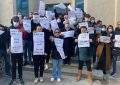Tunisie : Sit-in ouvert des employés de Cactus Prod devant le siège de la société