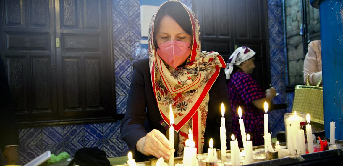 السفارة الأمريكية  بتونس تكتب عن مشاركتها في “زيارة الغريبة”:  جربة موطنا لأحد أقدم المجتمعات اليهودية في العالم (صور)
