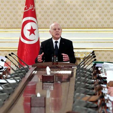 رسالة إلى قيس سعيد : “لا تدخل تونس في مغامرات واكتفِ بما يريده الناس”
