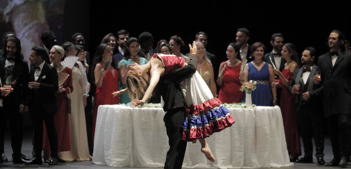 مسرح الأوبرا: ألوان من عرض “La Traviata ” لاركستر السمفوني التونسي بقيادة المايسترو لورنزو تازييري (صور)
