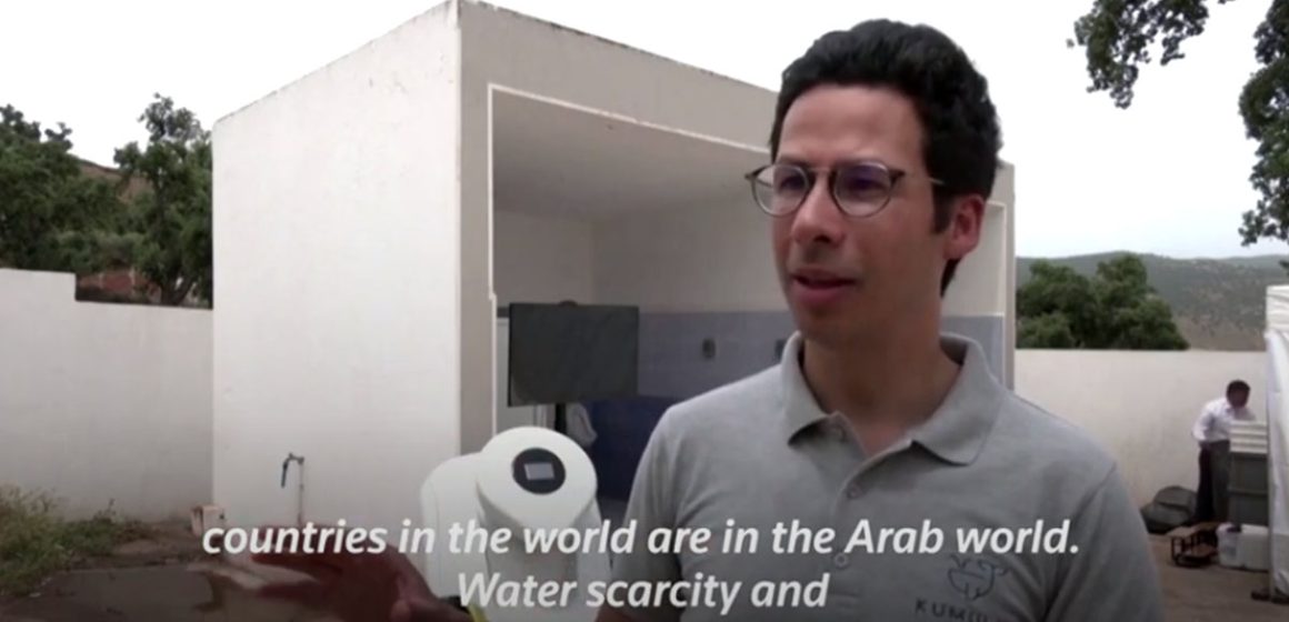إيهاب التريكي شاب تونسي ينجح في صنع آلة تحوّل الهواء إلى ماء صالح للشراب (فيديو)