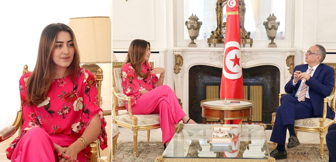 سفير تونس بفرنسا يهنئ صابرين عياد بعد تحصلها على جائزة أفضل أطروحة دكتوراه بنيس و أخرى بباريس