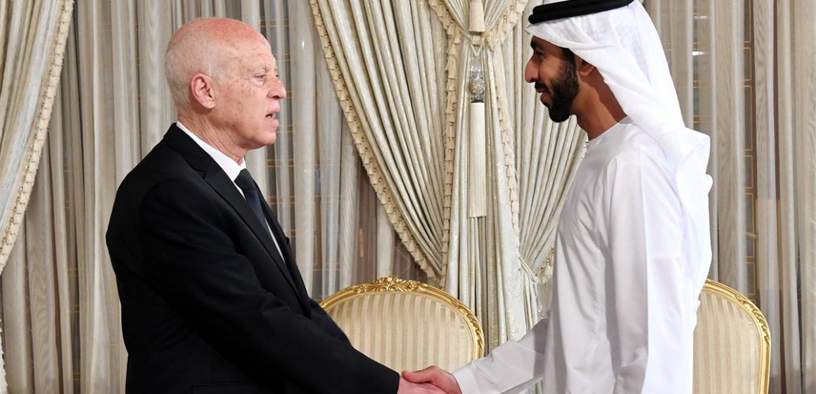 لقاء الرئيس مع الشيخ شخبوط بن نهيان آل نهيان: الإمارات تواصل الوقوف الى جانب تونس و تساند ما يقوم به سعيد