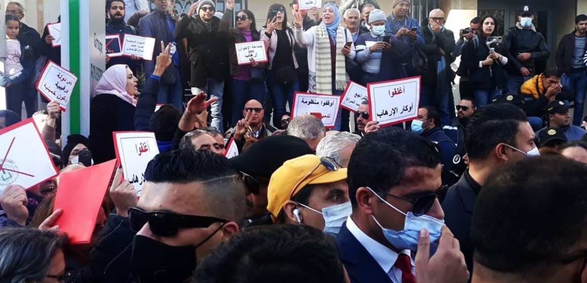 تونس : جمعية تندد بتخلي الدولة “عن مراقبة هذه المؤسسات التي تنشر الفكر التكفيري”