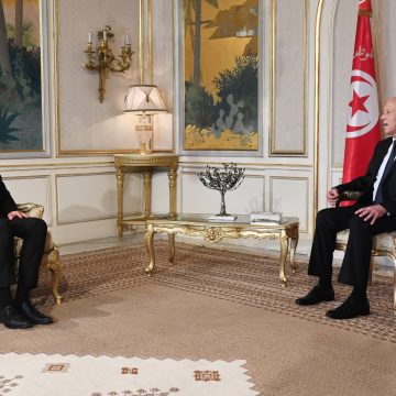 قرطاج: بمناسبة انتهاء مهامه، الرئيس سعيد يستقبل مارتن كارولي، سفير المجر بتونس