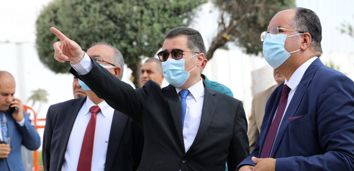 استعدادا لقمة تيكاد 8 (تونس  27 و 28 أوت 2022)، وزير النقل يتحول إلى مطار تونس قرطاج (ألبوم صور)