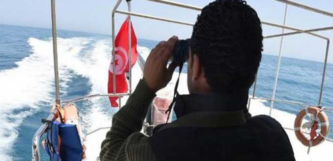 بالتزامن مع عمليات البحث عن المفقودين بجرجيس: الحرس البحري يٌحبط عملية “حرقة” لتونسيين (فيديو)
