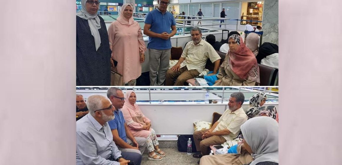 نهضويون يؤدون زيارة تضامنية للوزير الأسبق نور الدين الخادمي المعتصم بالمطار بعد منعه من السفر