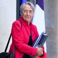 رئيسة الوزراء الفرنسية تعتزم تعيين سفير من “مجتمع الميم”