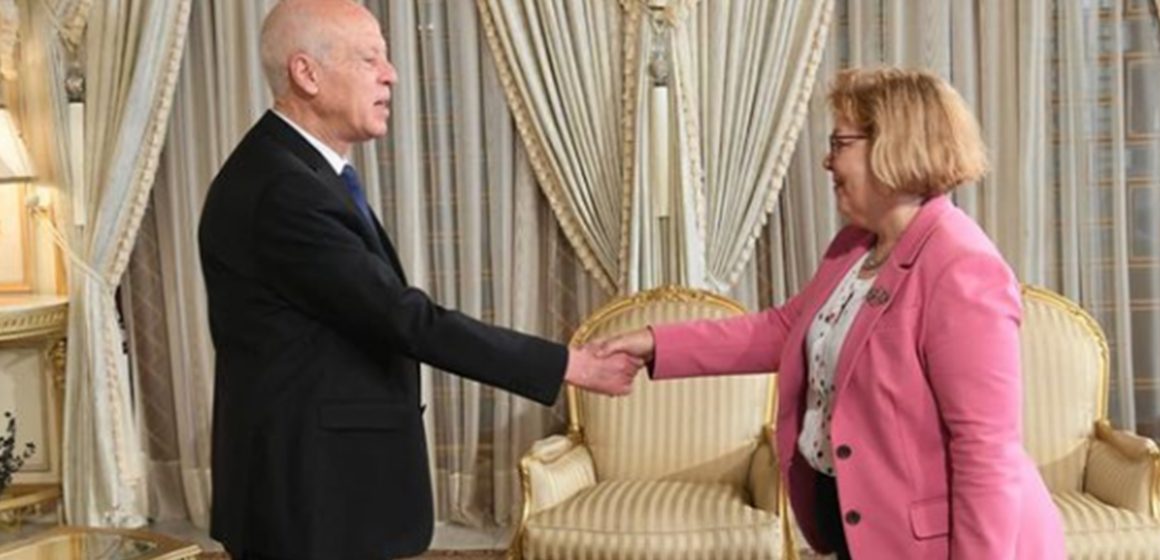 السفارة الأمريكية: مٌساعدة وزير الخارجية شددت خلال لقائها مع رئيس الجمهورية على  أهمية  تحقيق إصلاحات اقتصادية في تونس (بلاغ)