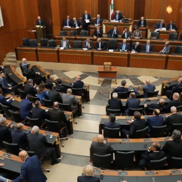 البرلمان اللبناني يفشل في إختيار خليفة لميشال عون