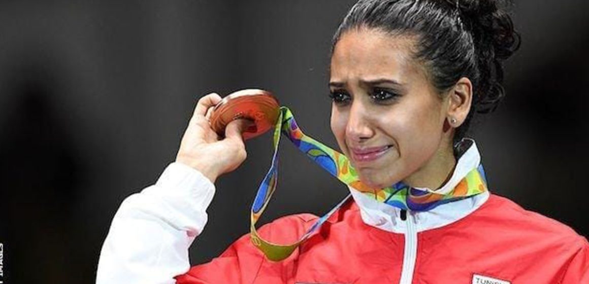 إيناس بوبكري بطلة أولمبية في المبارزة بالسيف، صاحبة ميدالية برونزية في ريو، تعلن اعتزالها رسميا (فيديو)