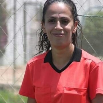 هدى عفين أول حكمة تسجل حضورها ضمن طاقم تحكيم نهائي كأس تونس (صورة)