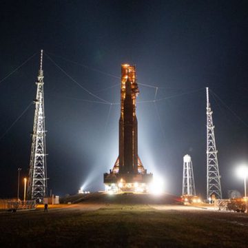وكالة الفضاء الأمريكية ناسا تعلن عن تاريخ جديد لمحاولة اطلاق الصاروخ SLS
