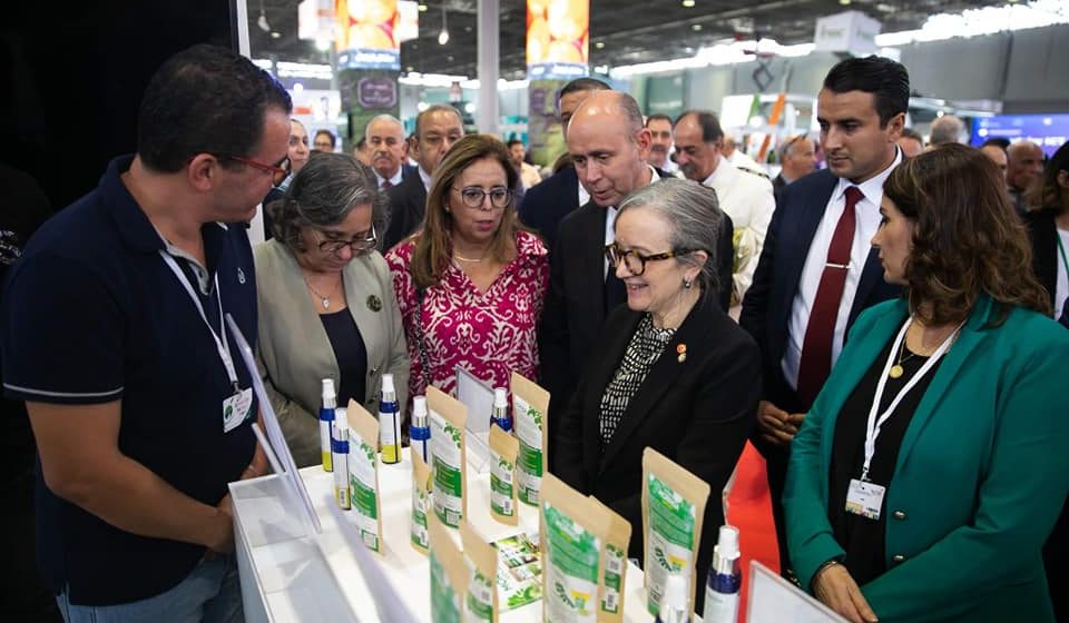 قصر المعارض بالكرم: رئيسة الحكومة تشرف على افتتاح الدورة 14 للصالون الدولي للاستثمار الزراعي والتكنولوجيا  (صور)
