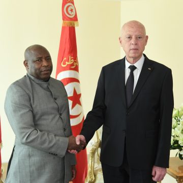 على هامش القمة الفرنكفونية بجربة: الرئيس يستقبل رئيس جمهورية بوروندي