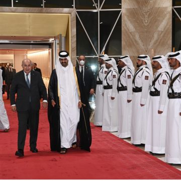 كأس العالم قطر 2022: الرئيس الجزائري يصل الدوحة لحضور حفل الافتتاح (صور و فيديو)