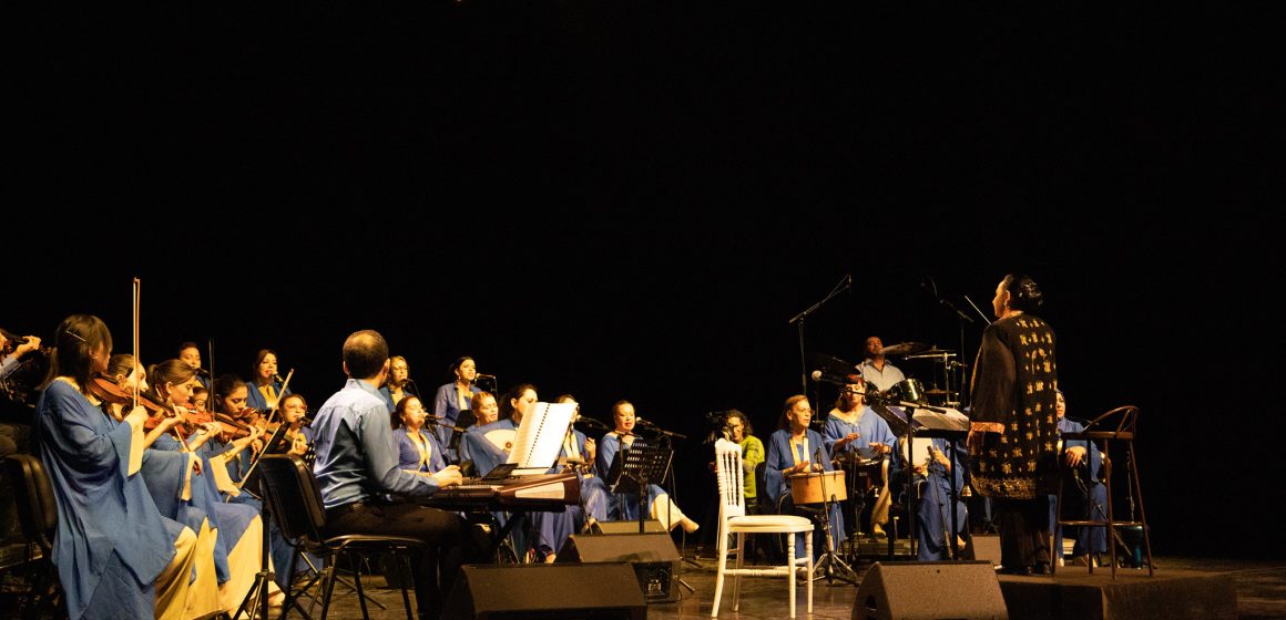مهرجان المدينة في دورته ال38 بمسرح أوبرا تونس: أمينة الصرارفي في حفل موسيقي بمناسبة الذكرى ال30 لتأسيس أوركسترا العازفات (صور)