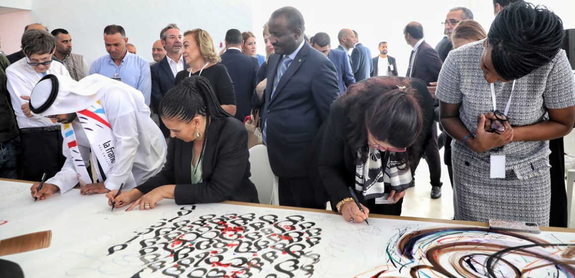 وزيرة الشؤون الثقافية في افتتاح القرية التونسية للفرنكوفونية (فيديو)