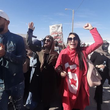 جرجيس: حقوقيون.يعبرون عن تضامنهم مع الأهالي و ينددون بالتعامل الأمني مع المحتجين على هامش القمة الفرنكوفونية بجربة