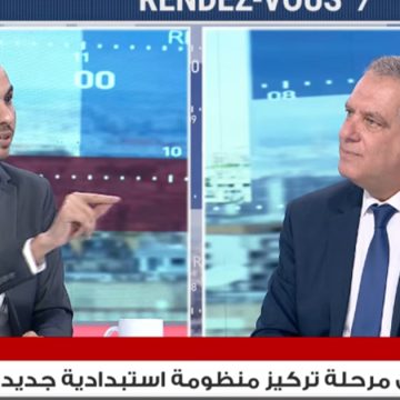 غازي الشواشي: “الشعب التونسي سيٌسقط نظام قيس سعيّد ساهلة ماهلة”  وجراد يرد: “هي اضغاث احلام” (فيديو)