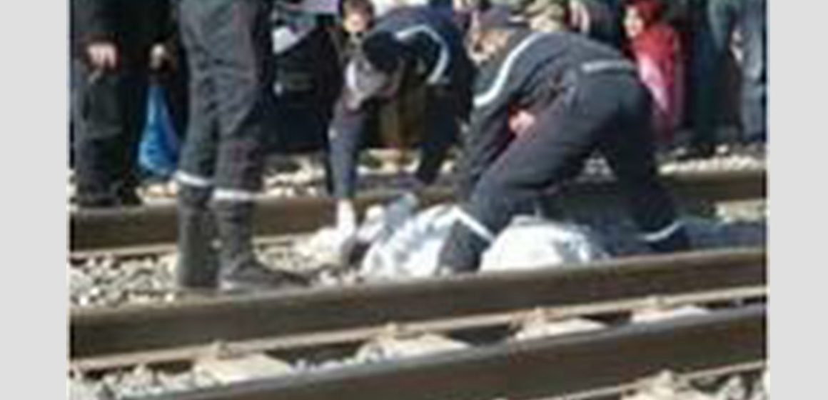 السكك الحديدية بتونس على مستوى القنطرة في اتجاه حلق الوادي: رتل يصطدم بامرأة و يرديها قتيلة