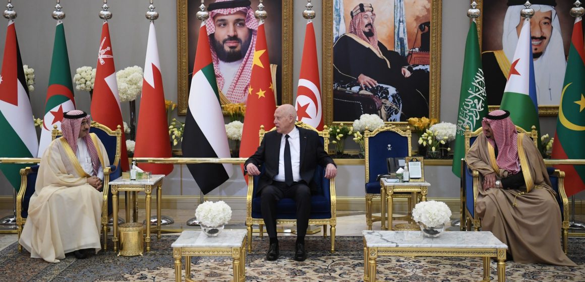 وصول رئيس الجمهورية قيس سعيد إلى الرياض للمشاركة في القمة العربية الصينية الأولى (صور)