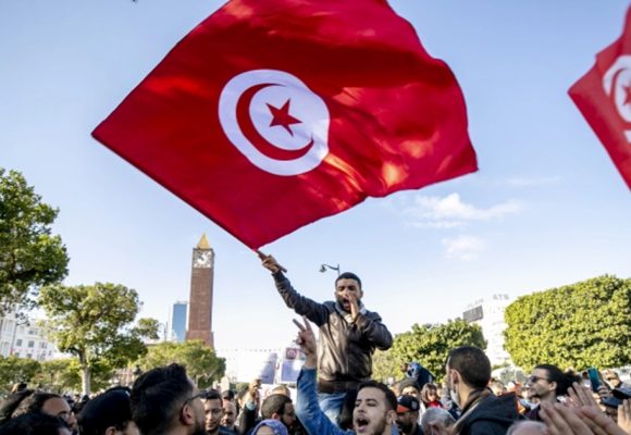 منها نقابة الصحفيين..منظمات وطنية تدعو للمشاركة في إحياء الذكرى 12 للثورة التونسية