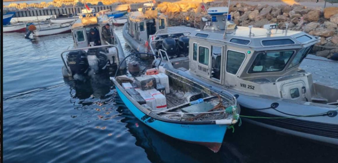 وزارة الدفاع: إحباط عملية تهريب أدوية عبر البحر إلى ليبيا (صور)