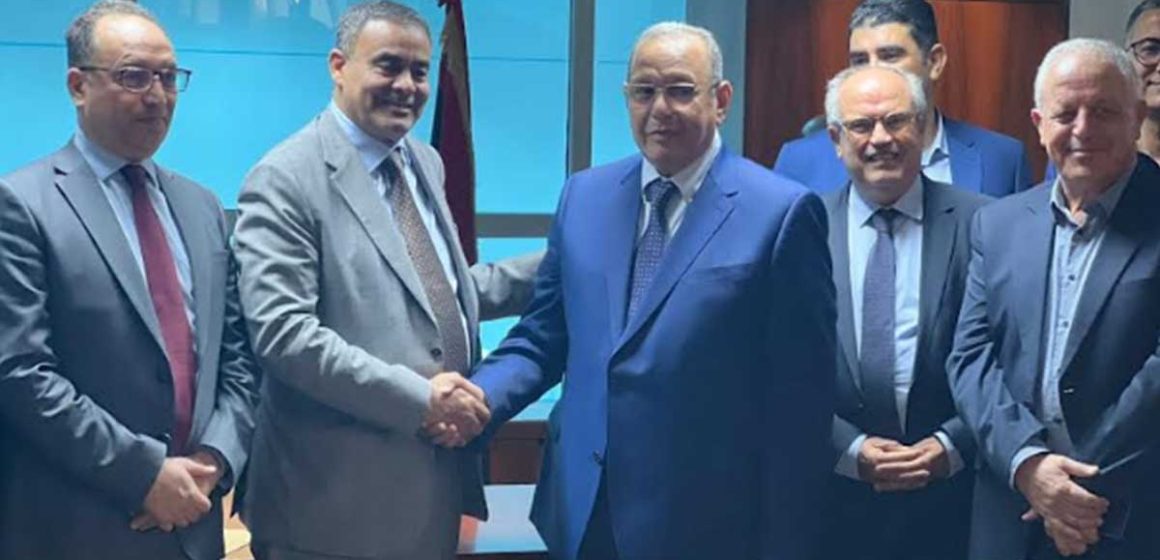 وزير المواصلات الليبي يٌشيد بخبرات الشركات التونسية في مجال الطرقات والبناء (بلاغ)