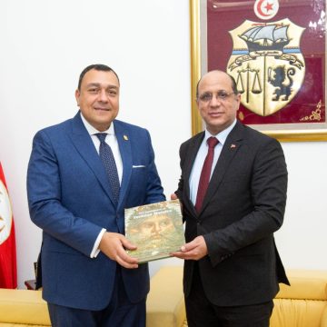 تعزيز العلاقات الثنائية في المجال الاجتماعي محور لقاء وزير الشؤون الاجتماعية بسفير جمهورية مصر العربية بتونس