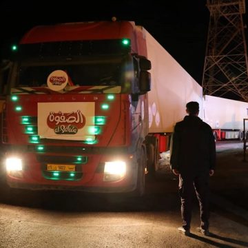 لتمييع احساسه بالخجل، محمد الحامدي يكتب حول وصول الشاحنات الغذائية كمنحة من ليبيا لتونس