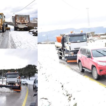 جندوبة: مواصلة مسح الطرقات و إزالة الثلوج لتسهيل حركة المرور (فيديو)