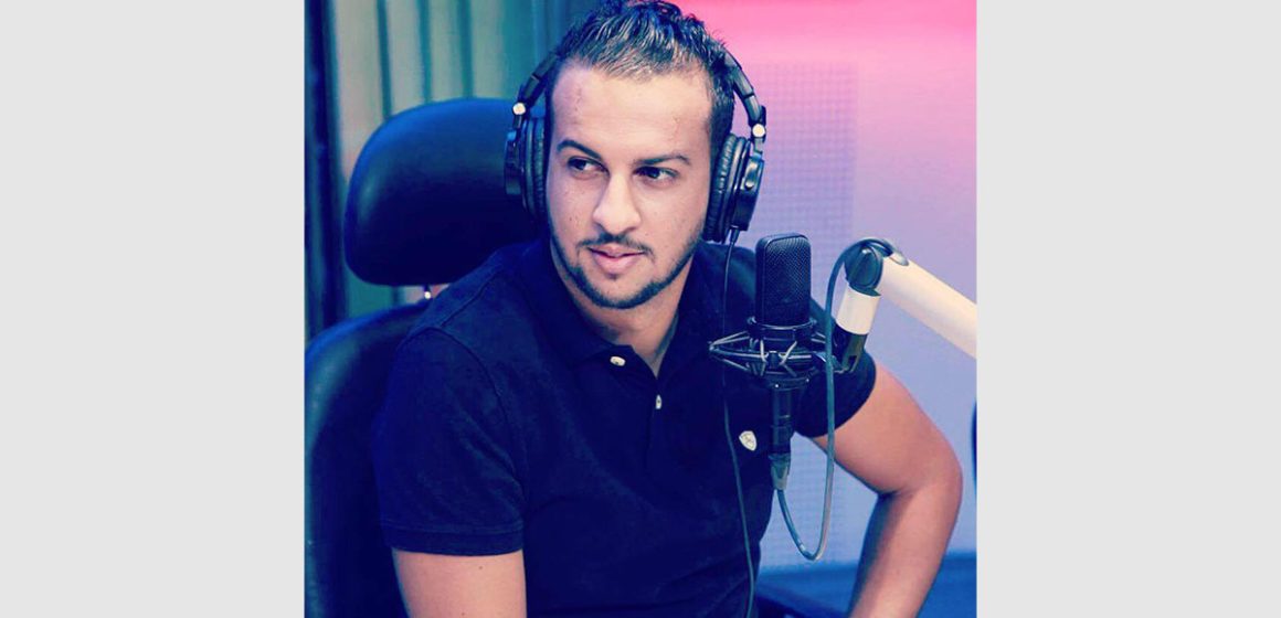 اذاعة إفم: بعد عدة مواسم مكللة بالنجاح، تقرر ايقاف برنامج “الدوامة” لمحمد الخماسي