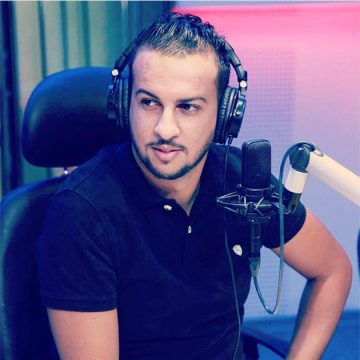 اذاعة إفم: بعد عدة مواسم مكللة بالنجاح، تقرر ايقاف برنامج “الدوامة” لمحمد الخماسي