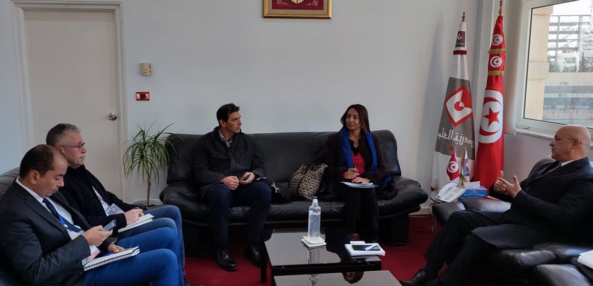 تحضيرا للقاء علمي، جلسة عمل بين اطارات عن السفارة الأمريكية بتونس و فريق من مدينة العلوم
