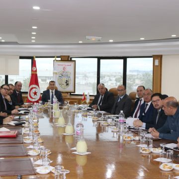 استعدادا لعودة التونسيين بالخارج، جلسة عمل بديوان الطيران المدني و المطارات حول تحسين جودة الخدمات