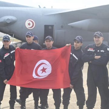 تونس ترسل طائرتين محملتين بمساعدات عاجلة لسوريا و تركيا و فريقا من الأطباء و من الحماية المدنية (صور)