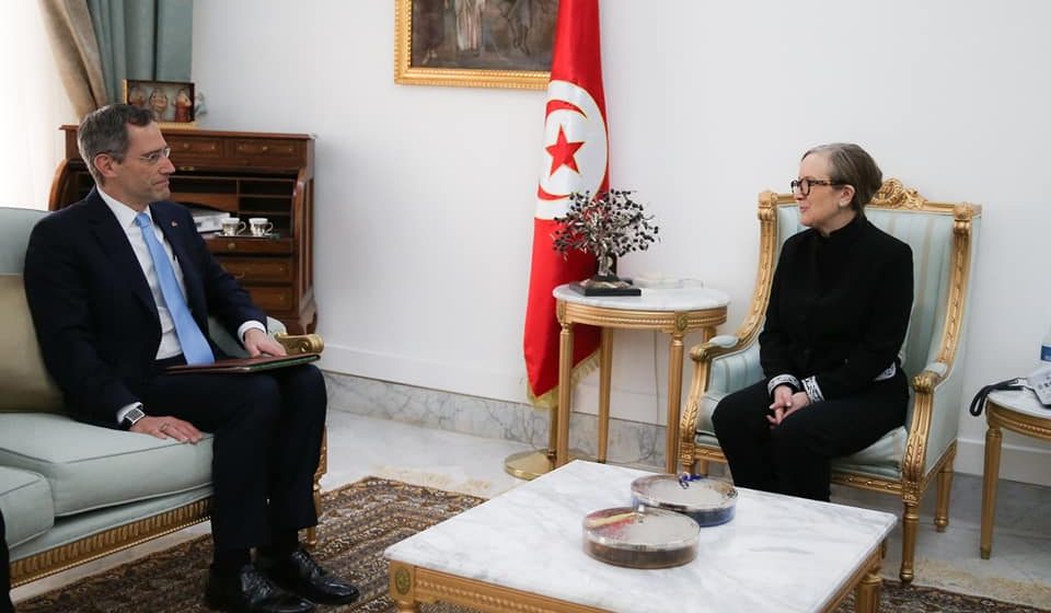رئيسة الحكومة تستقبل جوي هود، سفير الولايات المتحدة الأمريكية بتونس