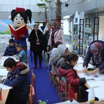 في مدينة الثقافة، النسخة الرّابعة للمعرض الوطني للكتاب التّونسيّ: زيارة الى فضاء الأطفال (فيديو)