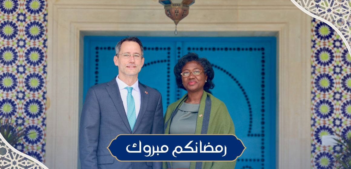 بمناسبة حلول شهر رمضان، السفير الأمريكي المقيم بتونس و زوجته يقدمان التهاني “للتوانسة الكل”