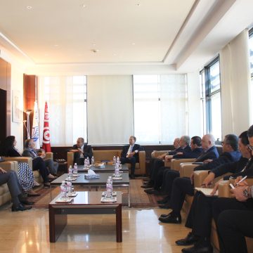 منظمة الأعراف في جلسة عمل مع ممثل البنك الدولي في تونس حول التحديات و المصاعب