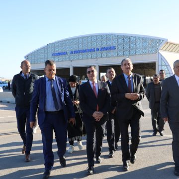استعدادا لاستقبال التونسيين بالخارج في ظروف طيبة، وزير النقل يتفقد ميناء جرجيس التجاري و المحطة البحرية (صور)