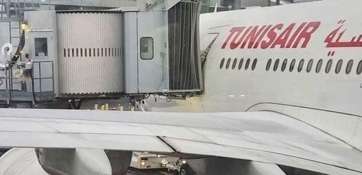 بسبب تعرض احدى طائرات التونيسار إلى أضرار بمطار مونتريال بكندا، اضطراب في مواعيد الرحلات (التفاصيل)